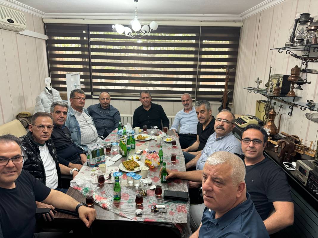İş insanları bir arada 1